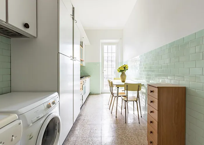 Guesthost - Spacious Apartmente Near The Beach! Apartment