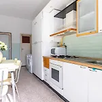 아파트 Guesthost - Spacious Apartmente Near The Beach! *