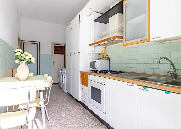 Appartamento Guesthost - Spacious Apartmente Near The Beach! *